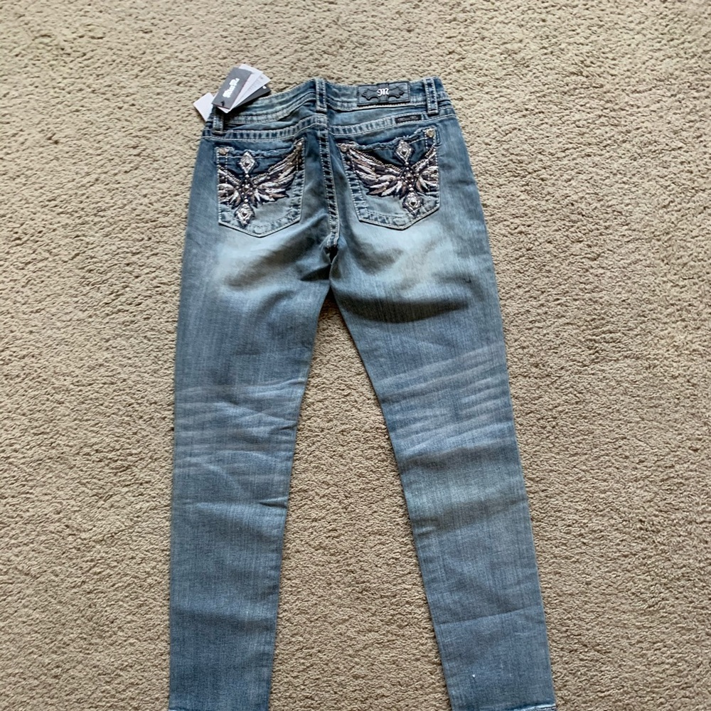 New Miss Me Hailey Skinny Jean - Picture 2 of 3